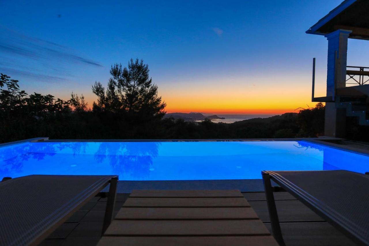 Sunset House *