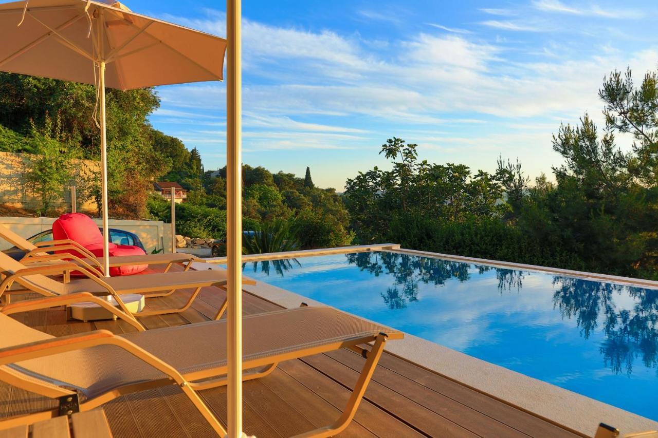 Willa Sunset House *