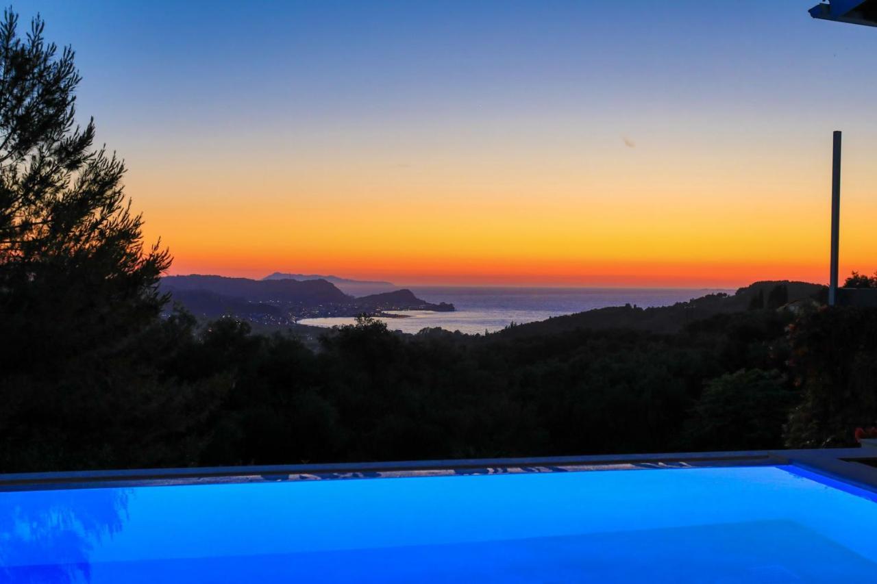 Sunset House